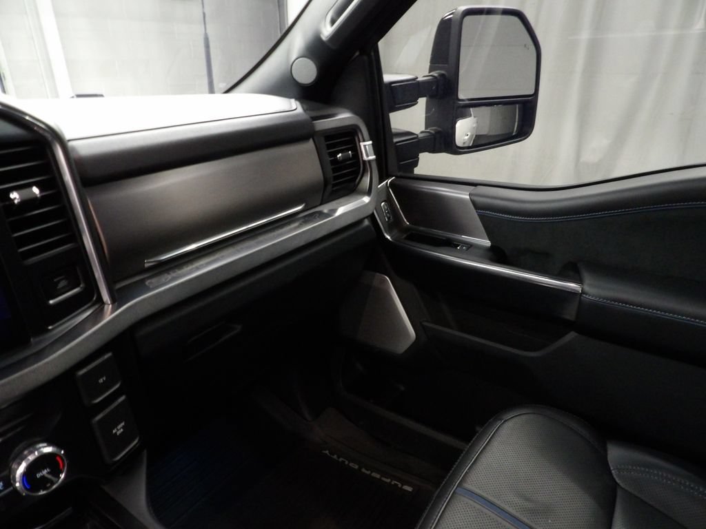 Used 2026 Ford F250 Platinum AWD/4WD image 31