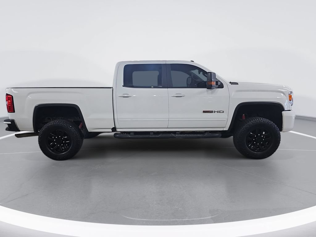 Used 2018 GMC Sierra 2500 SLT w/ All Terrain HD Package AWD/4WD image 2