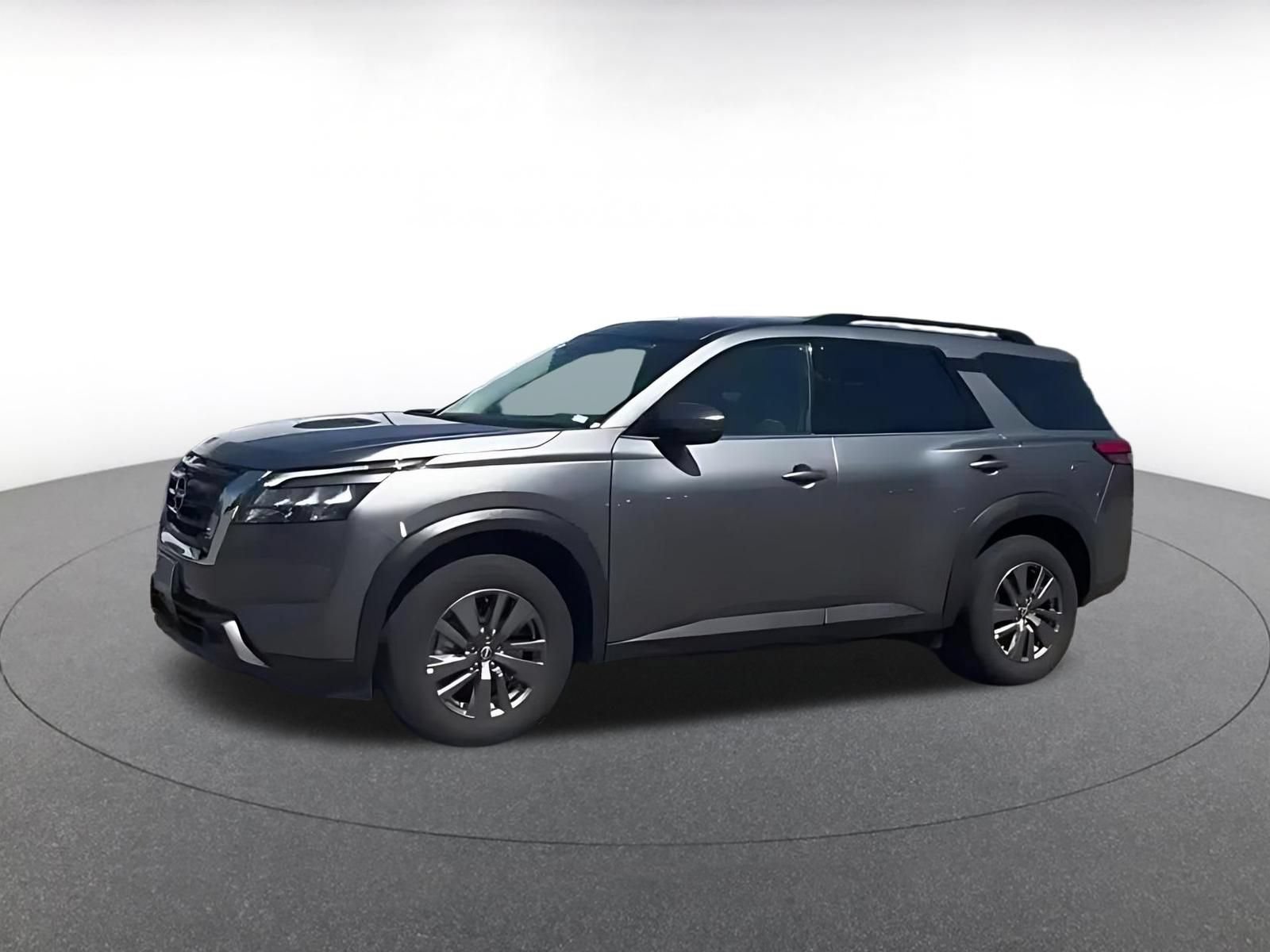 Used 2025 Nissan Pathfinder SV FWD image 8