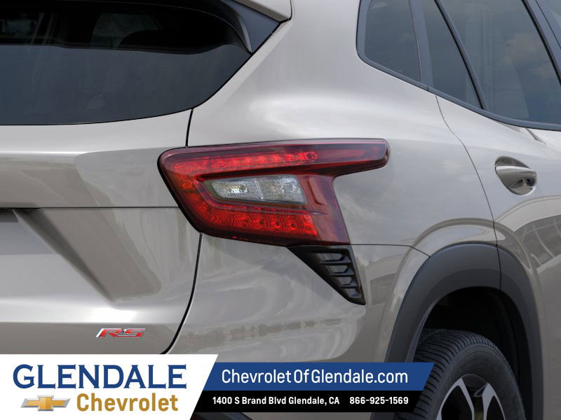 New 2026 Chevrolet Trax RS w/ Driver Confidence Package FWD image 11