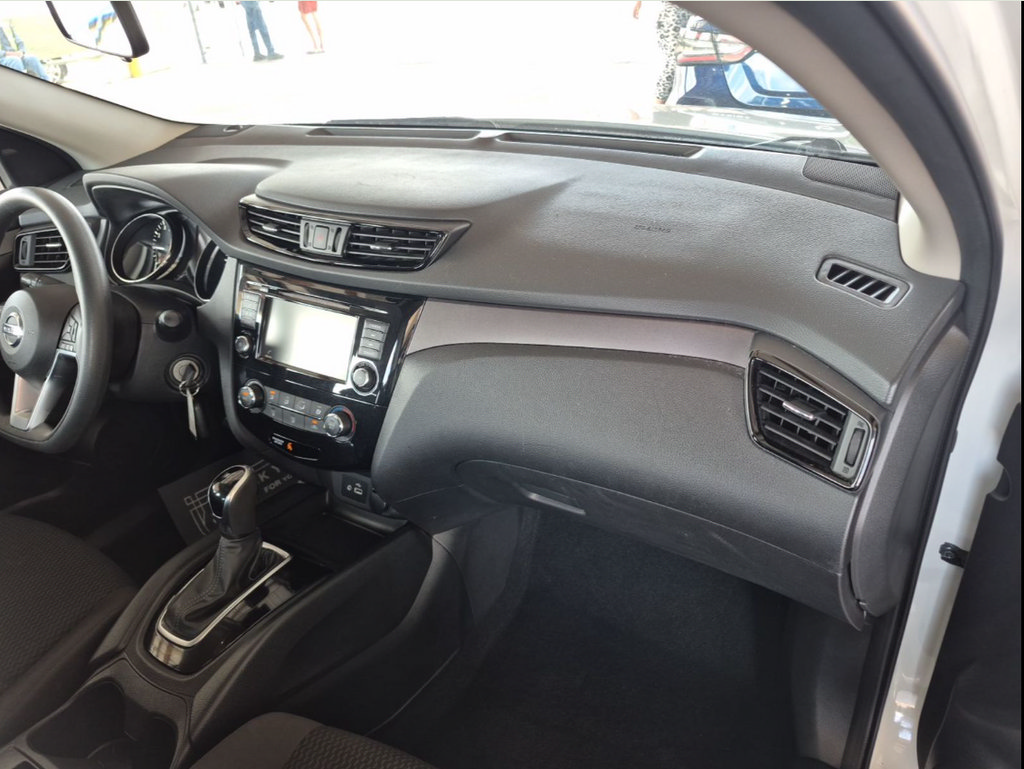 Used 2020 Nissan Rogue Sport S FWD image 7