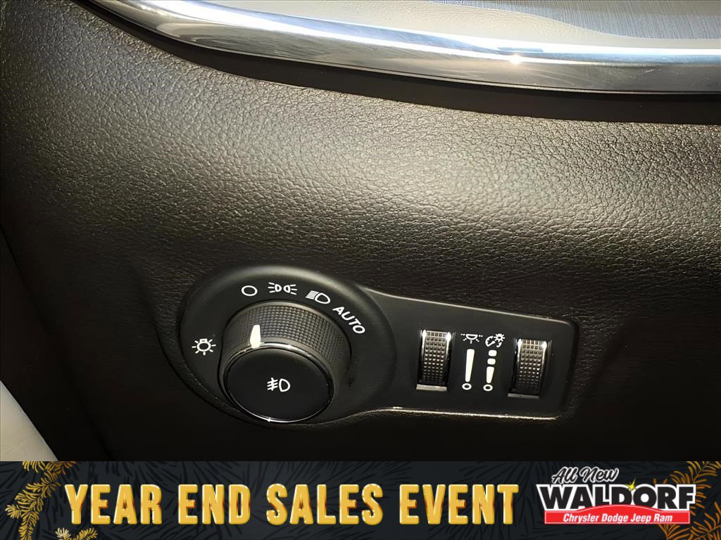 Used 2024 Jeep Compass Limited image 21