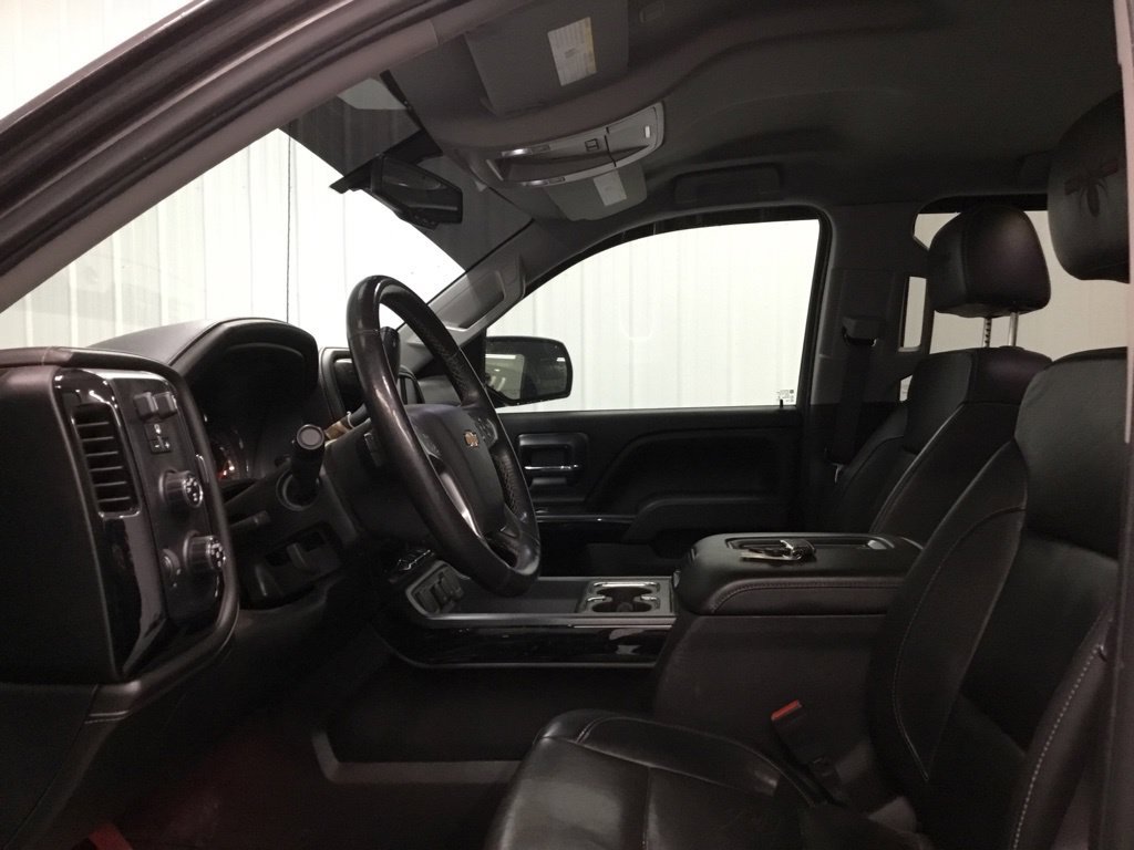 Used 2016 Chevrolet Silverado 1500 LTZ Z71 w/ LTZ Plus Package AWD/4WD image 6