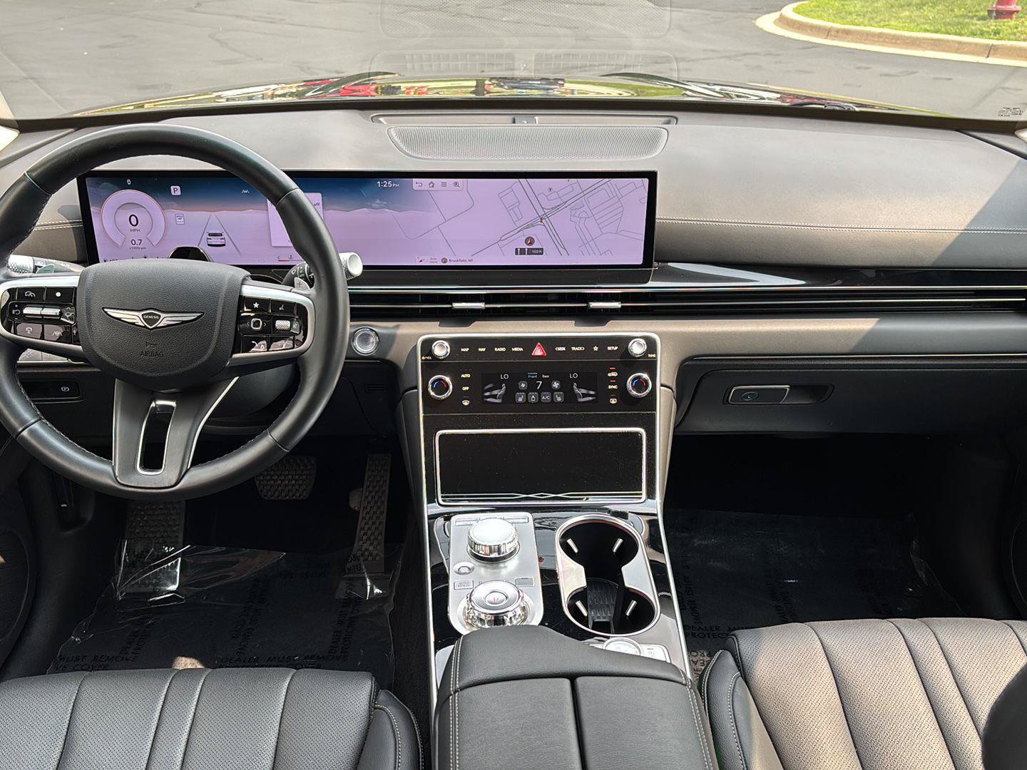 Used 2025 Genesis GV80 2.5T Standard AWD/4WD image 11