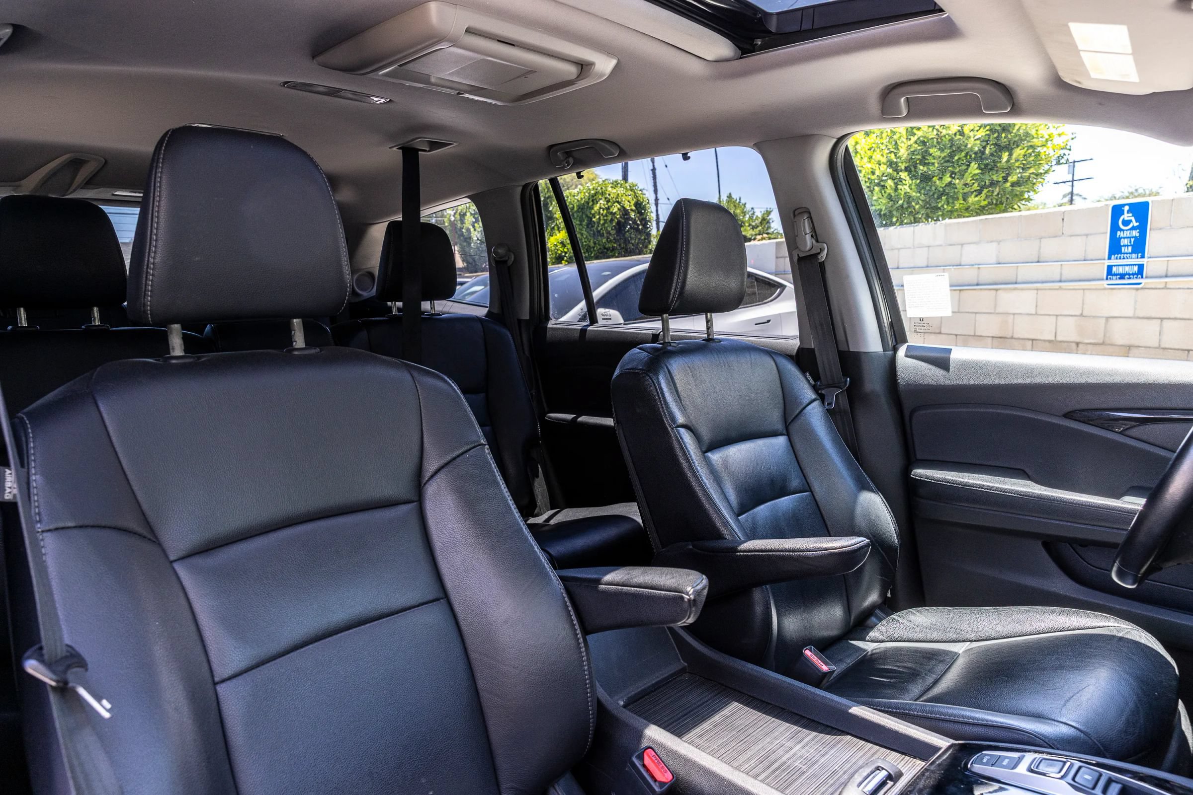 Used 2017 Honda Pilot Touring image 30