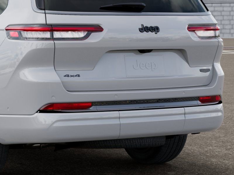 New 2026 Jeep Grand Cherokee L Summit w/ Obsidian Package image 14