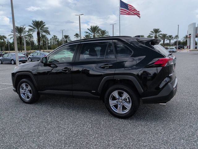 Certified 2025 Toyota RAV4 LE AWD/4WD image 6