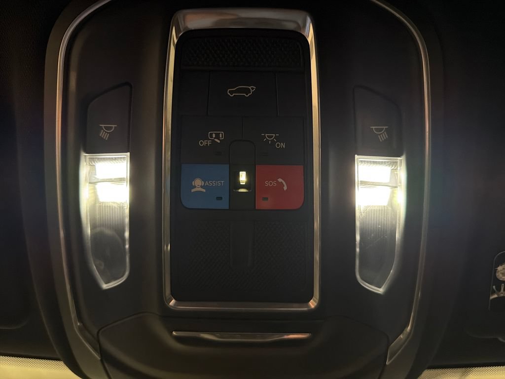 Used 2021 Jeep Grand Cherokee L Laredo AWD/4WD image 26