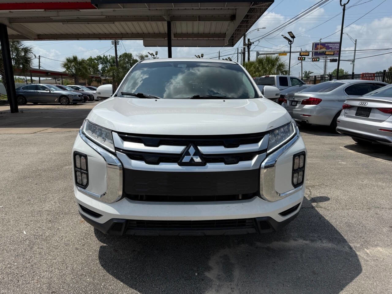 Used 2020 Mitsubishi Outlander Sport SE FWD image 3