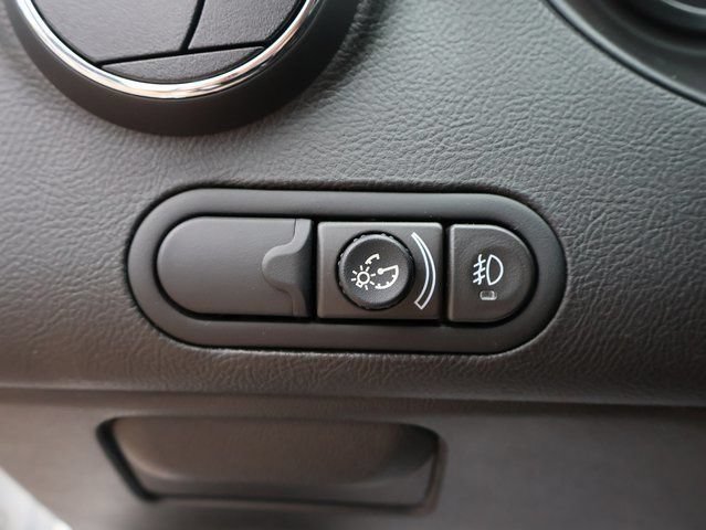 Used 2009 Pontiac G6 GXP w/ Sun And Sound Plus Package FWD image 33