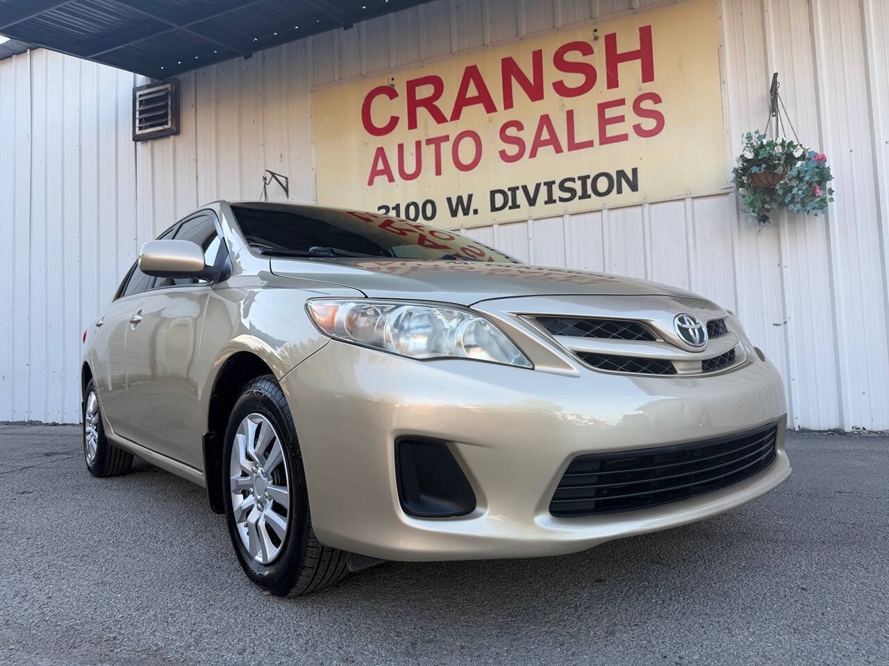 Used 2011 Toyota Corolla LE FWD image 1