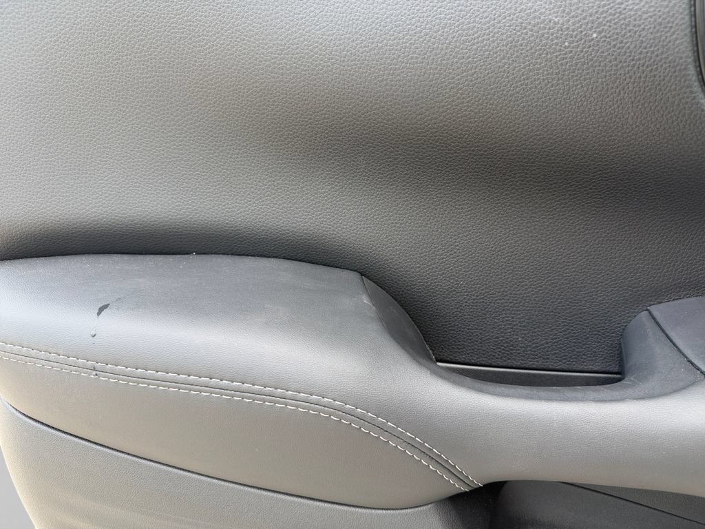 Used 2027 Honda HR-V EX-L image 18