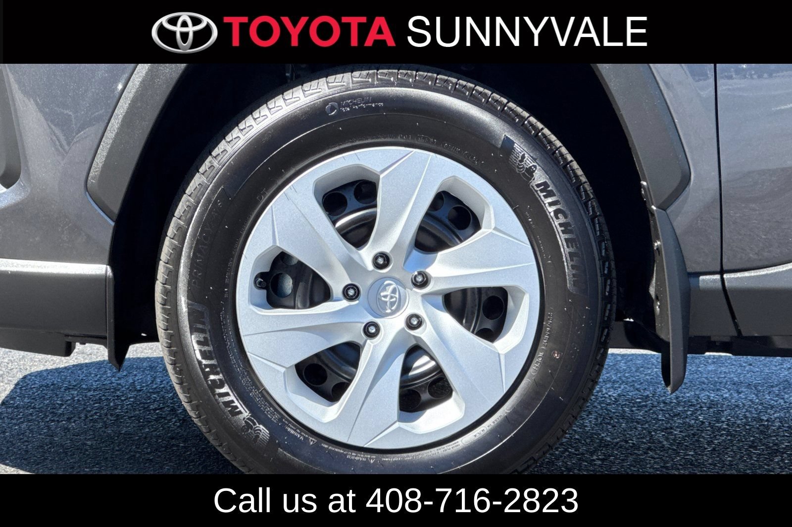 Used 2025 Toyota RAV4 LE FWD image 13
