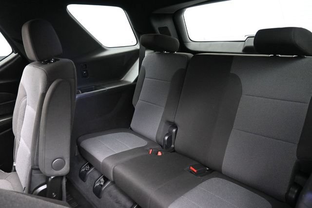 Used 2023 Chevrolet Traverse LT FWD image 21