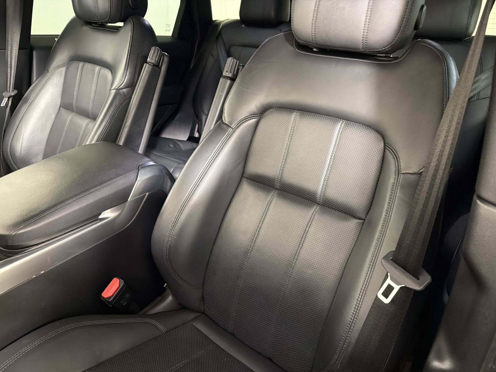 Used 2020 Land Rover Range Rover Sport HSE AWD/4WD image 18