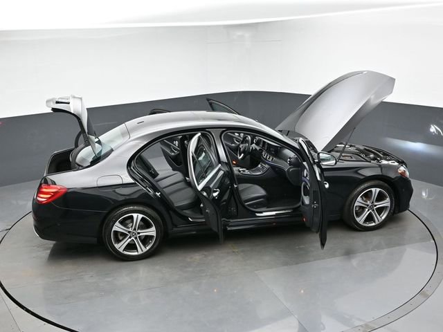 Used 2018 Mercedes-Benz E 300 E 300 image 44
