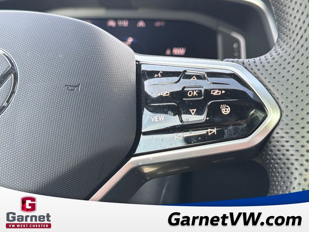 Certified 2023 Volkswagen Tiguan SEL R-Line image 33