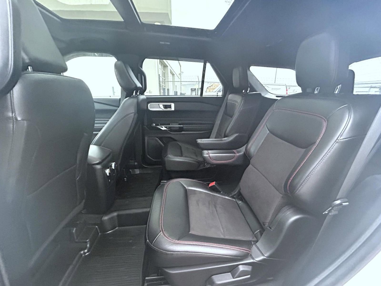 Used 2023 Ford Explorer ST-Line w/ Class IV Trailer Tow Package image 20