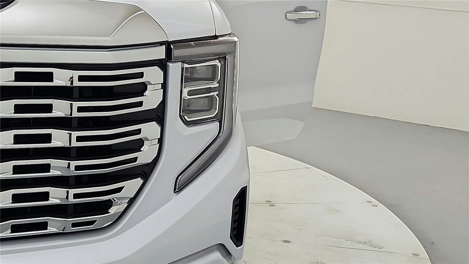 New 2026 GMC Sierra 1500 Denali w/ Technology Package AWD/4WD image 10