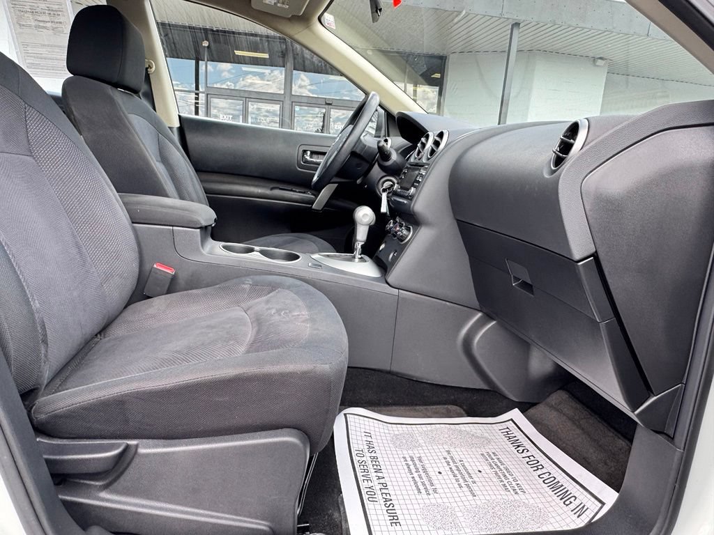 Used 2015 Nissan Rogue S w/ Convenience Package AWD/4WD image 37