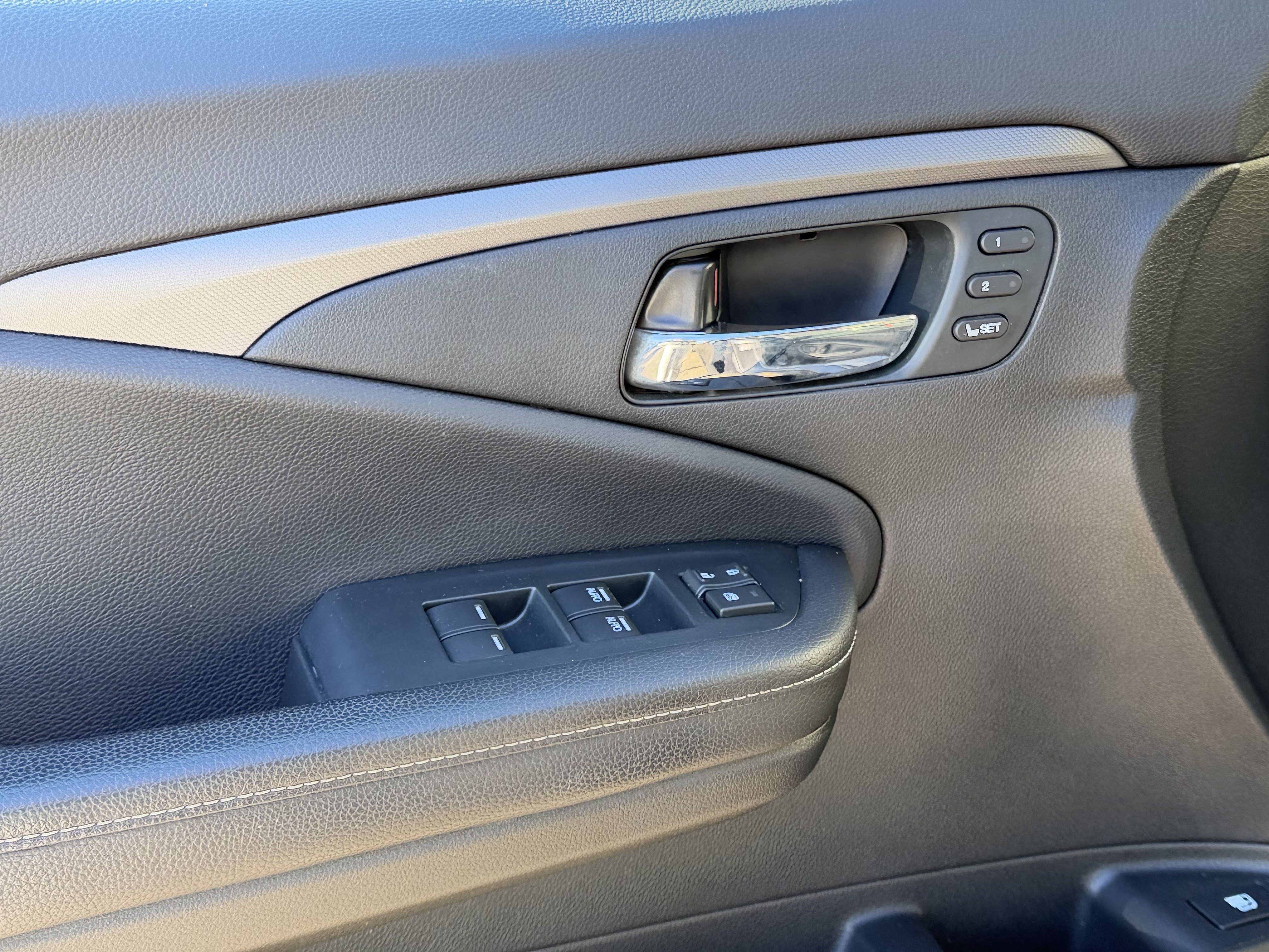 Used 2023 Honda Ridgeline RTL-E image 11