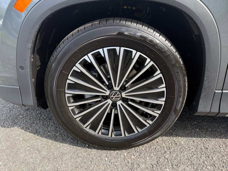 New 2026 Volkswagen Tiguan S FWD image 27