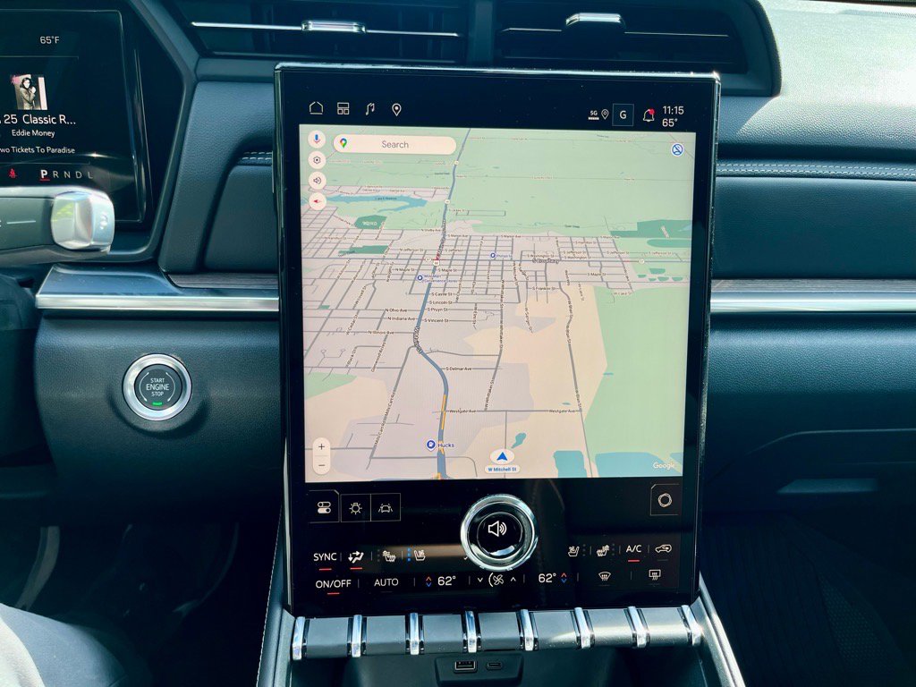 New 2026 GMC Terrain Denali w/ LPO, Floor Liner Package image 30