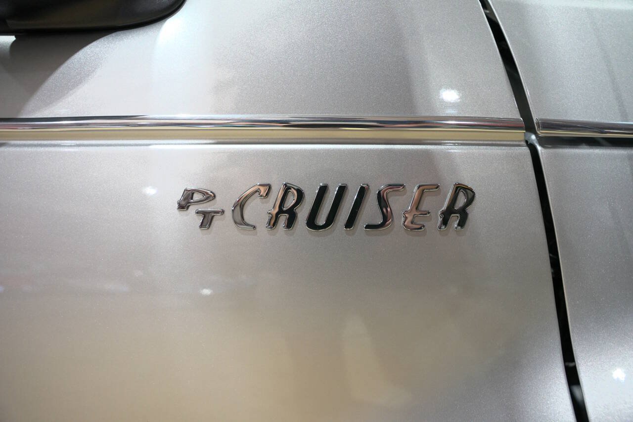 Used 2001 Chrysler PT Cruiser FWD image 25