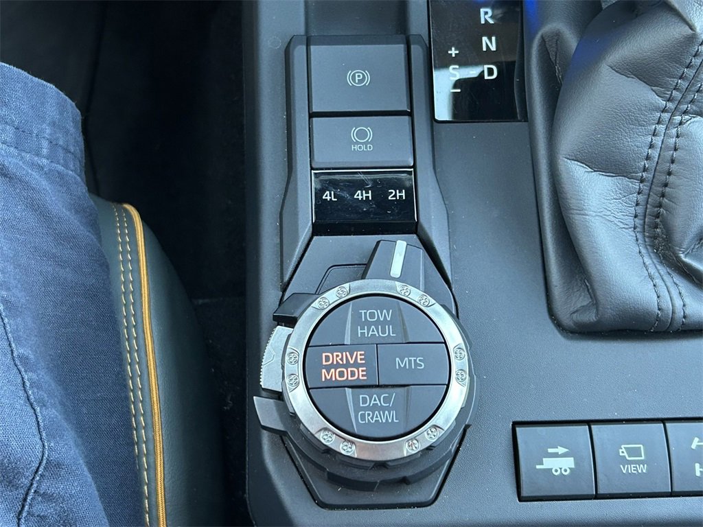 Certified 2025 Toyota 4Runner Trailhunter image 36