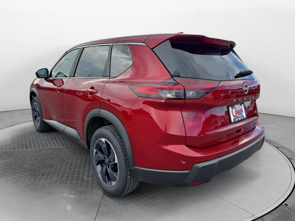 Used 2025 Nissan Rogue SV AWD/4WD image 3