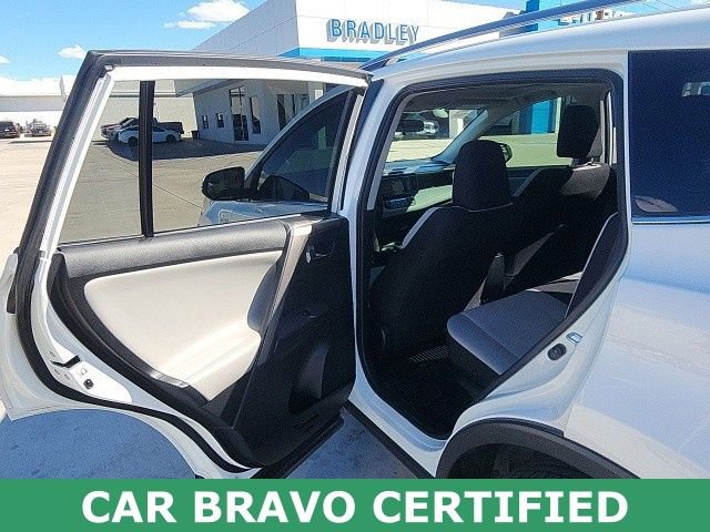 Used 2018 Toyota RAV4 XLE image 20