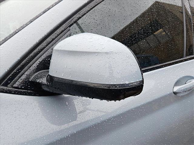 Used 2025 BMW X4 xDrive30i w/ Premium Package image 9