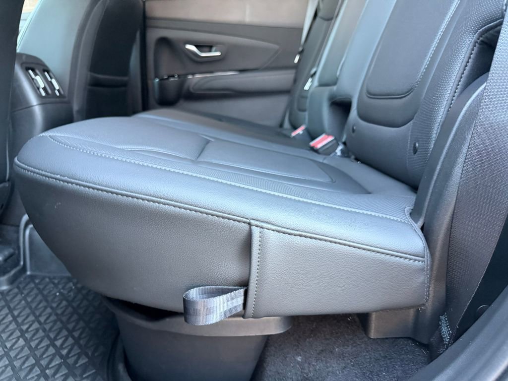 Used 2025 Hyundai Santa Cruz XRT image 17