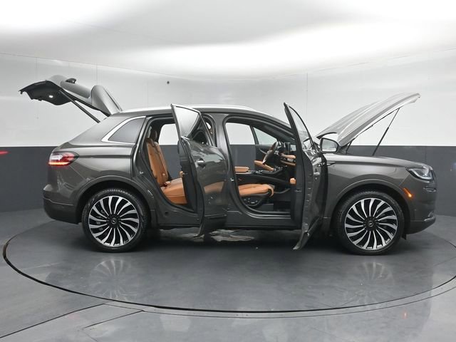 Certified 2022 Lincoln Nautilus Black Label AWD/4WD image 57