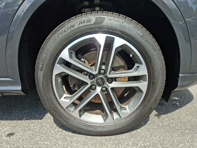 Certified 2025 Audi Q5 Premium w/ Convenience Package AWD/4WD image 8