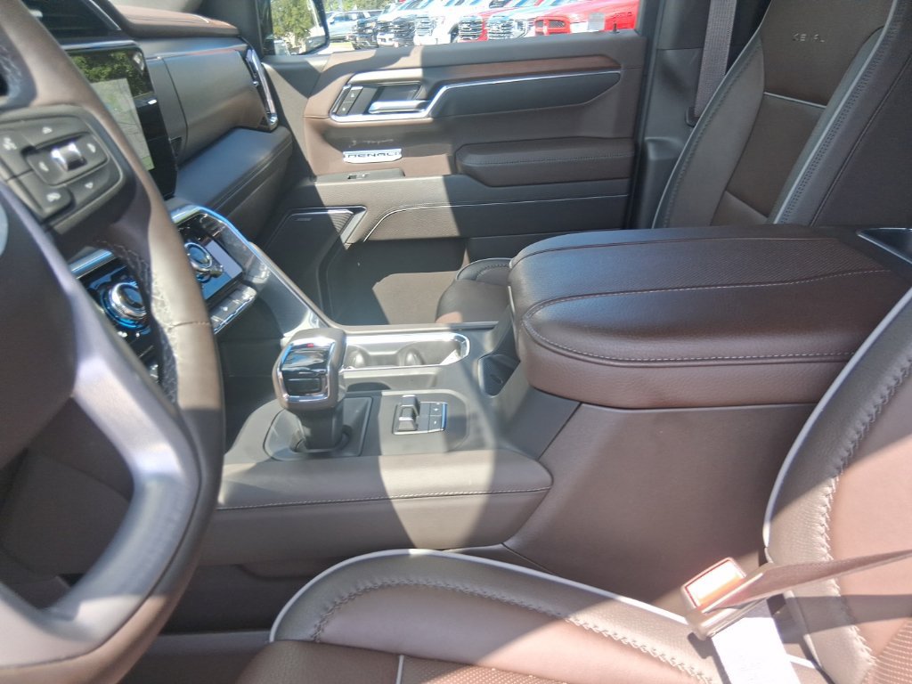 Used 2025 GMC Sierra 1500 Denali w/ Denali Reserve Package AWD/4WD image 15