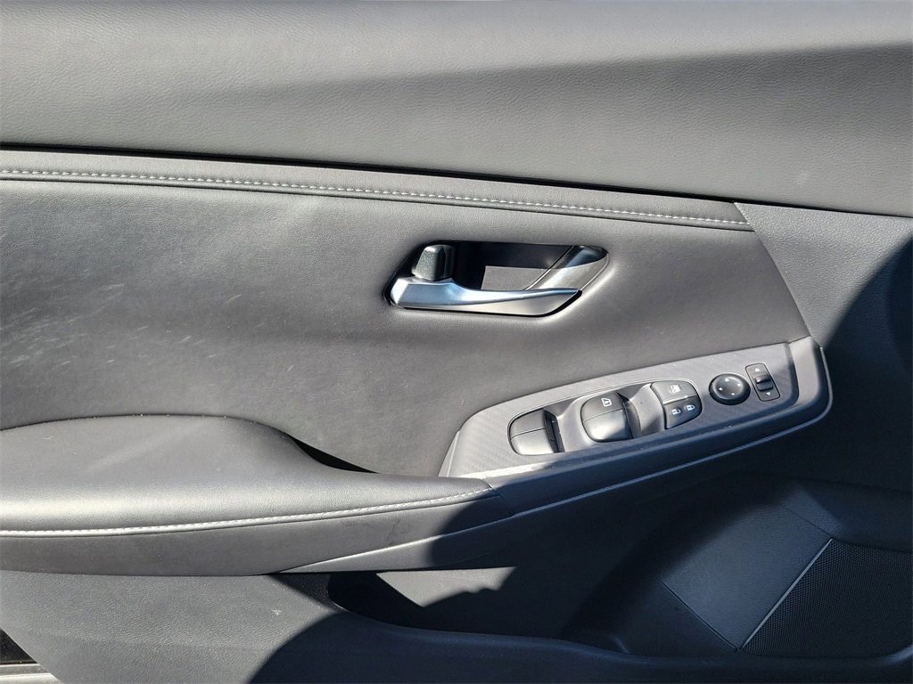 Used 2023 Nissan Sentra SV w/ All-Weather Package image 15