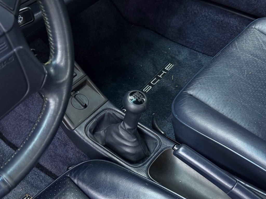 Used 1992 Porsche 911 Carrera image 16