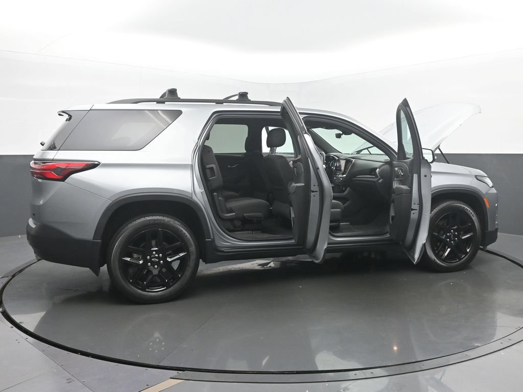 Used 2023 Chevrolet Traverse LT w/ Rear Camera Mirror Package AWD/4WD image 57