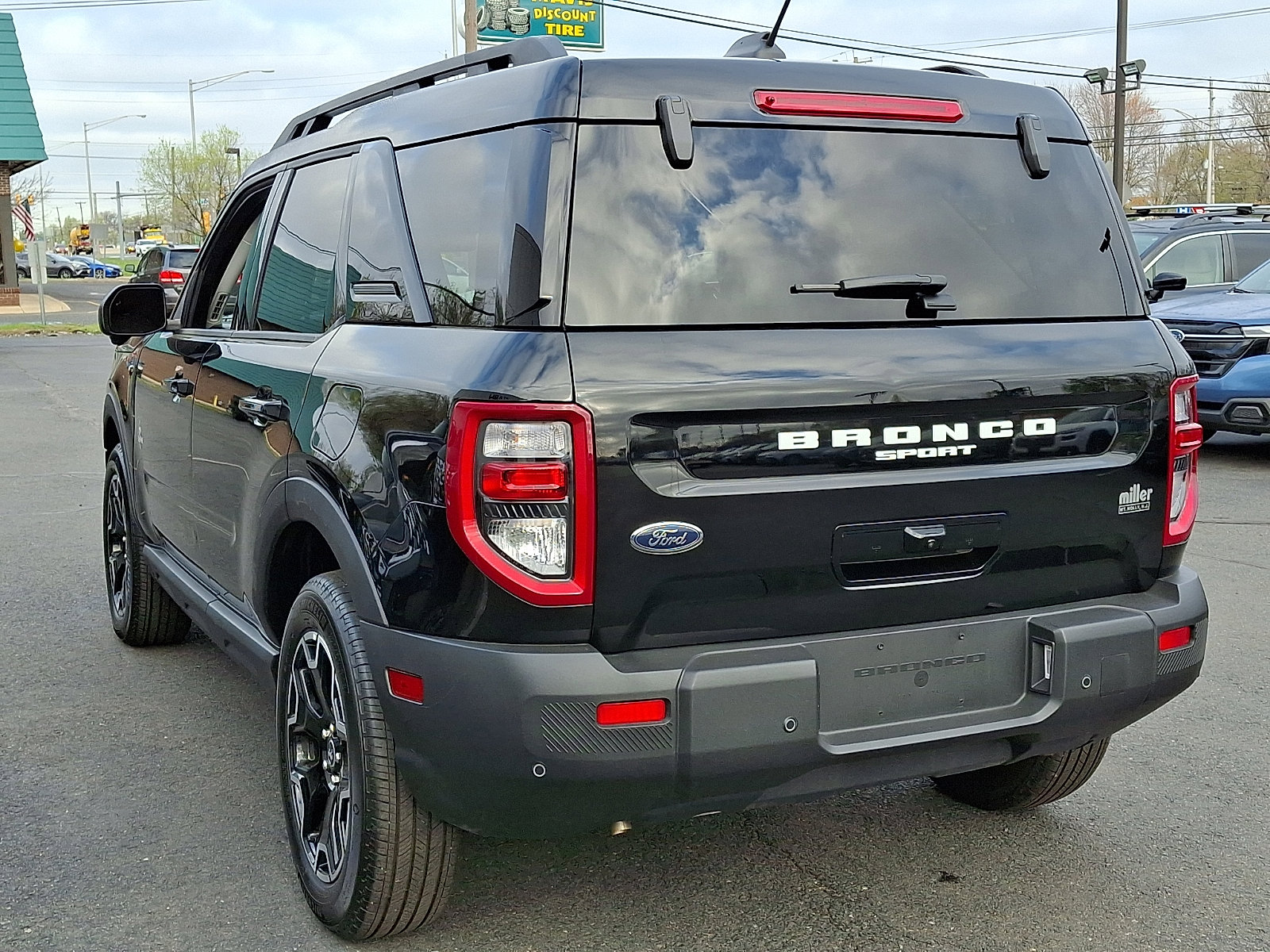 Used 2025 Ford Bronco Sport Outer Banks w/ Outer Banks Tech Package+ image 4