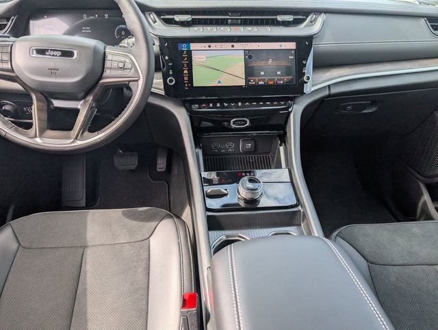 New 2026 Jeep Grand Cherokee Altitude AWD/4WD image 22