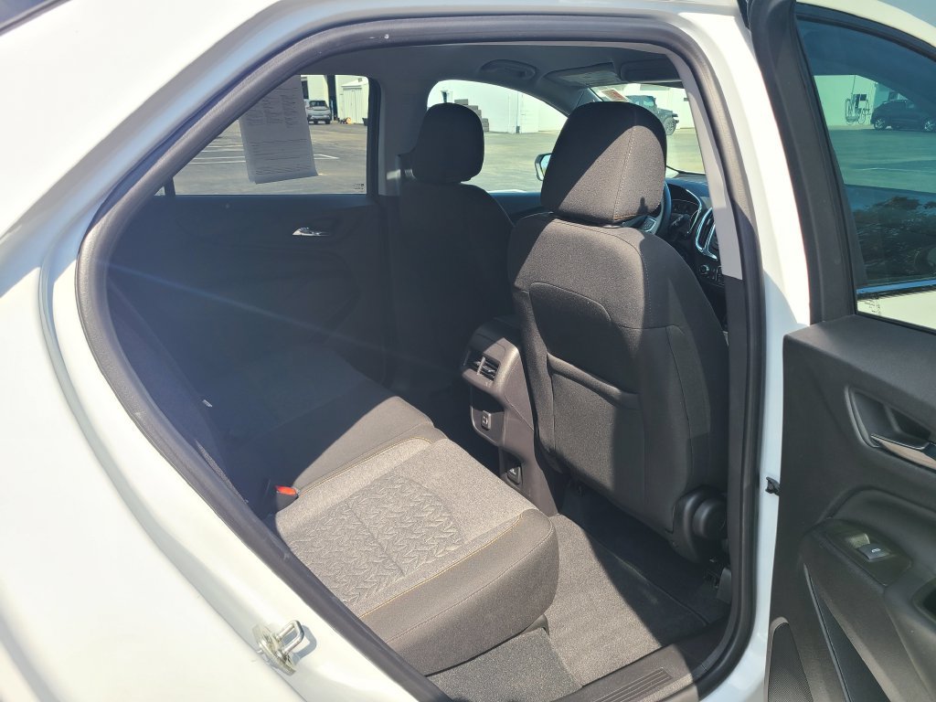Used 2024 Chevrolet Equinox LT AWD/4WD image 15