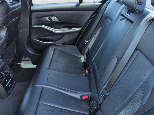 Used 2022 BMW 330e w/ M Sport Package RWD image 27