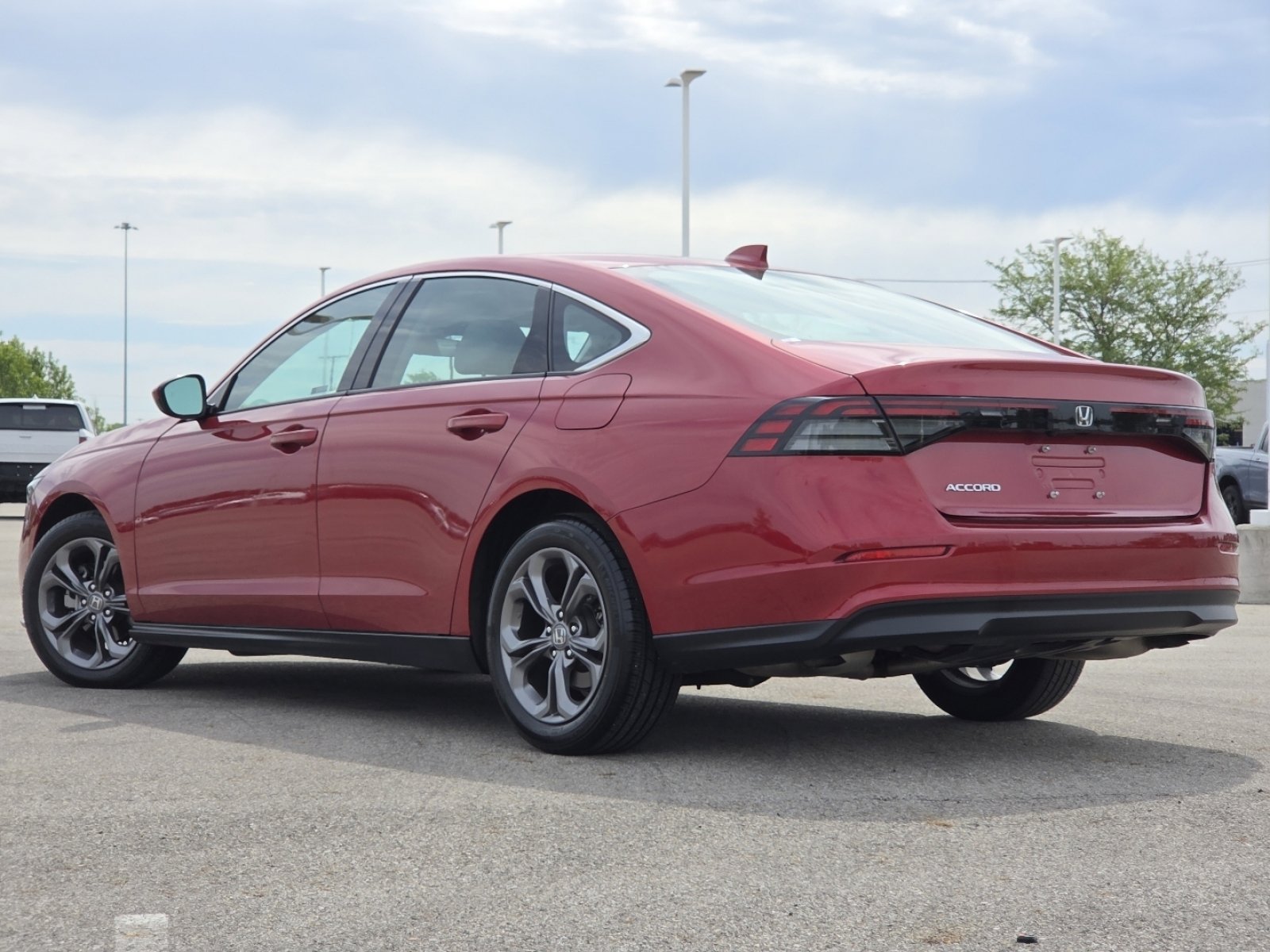 Used 2023 Honda Accord EX image 14