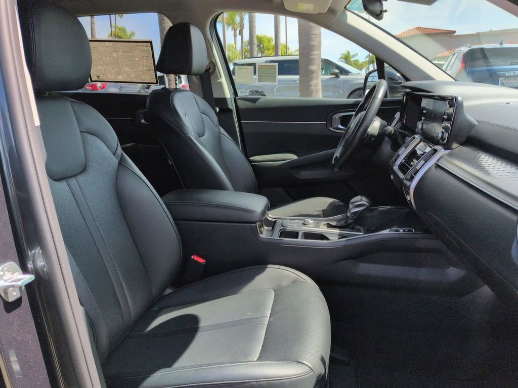 Certified 2021 Kia Sorento S FWD image 29