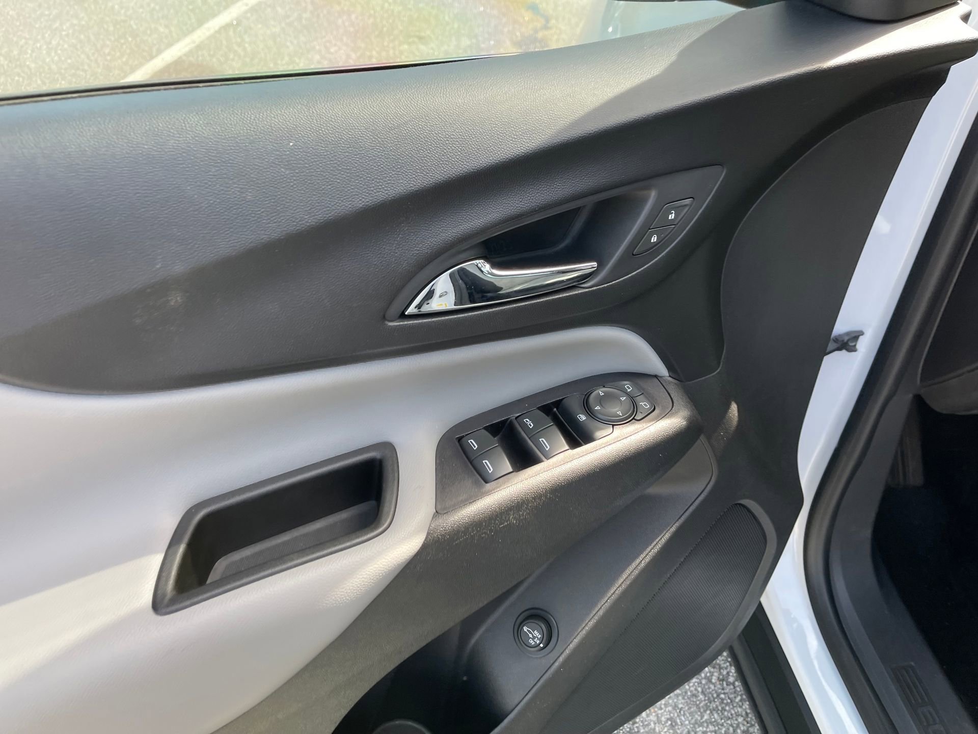 Used 2020 Chevrolet Equinox LT FWD image 12