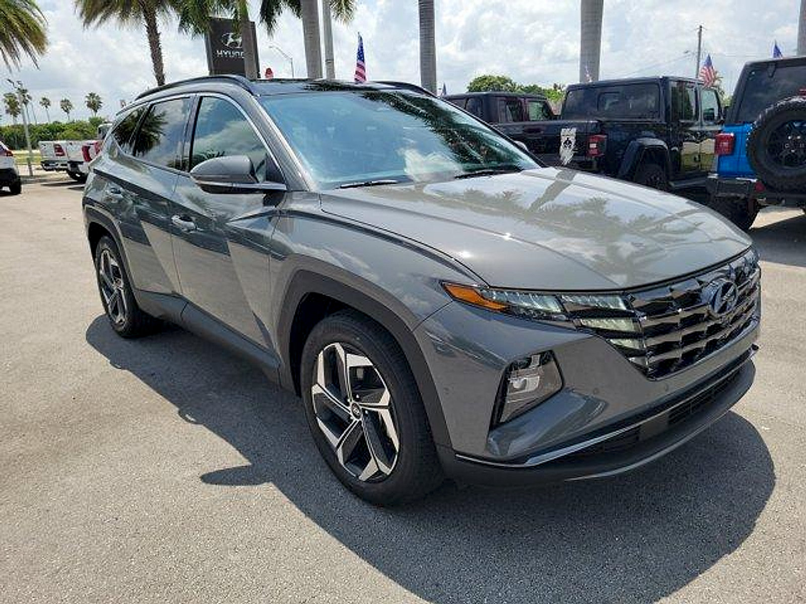 Certified 2024 Hyundai Tucson Limited FWD image 3