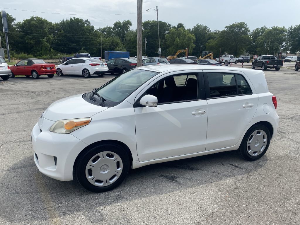 Used 2012 Scion xD image 3