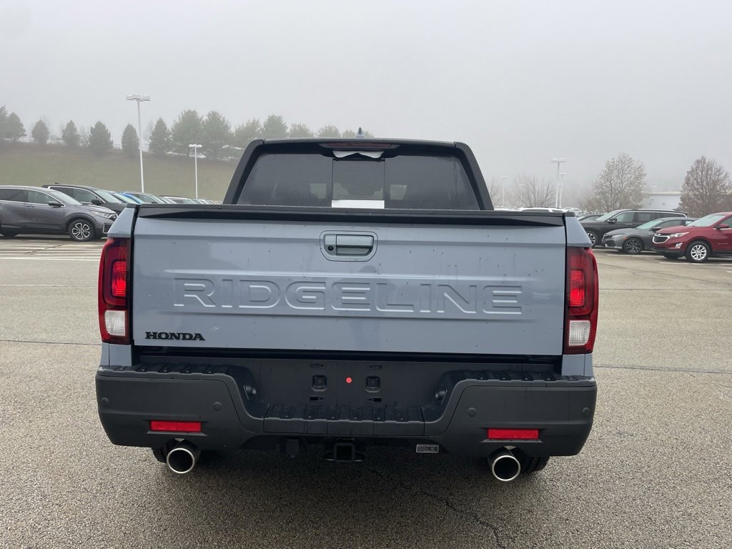 New 2026 Honda Ridgeline Black Edition image 4