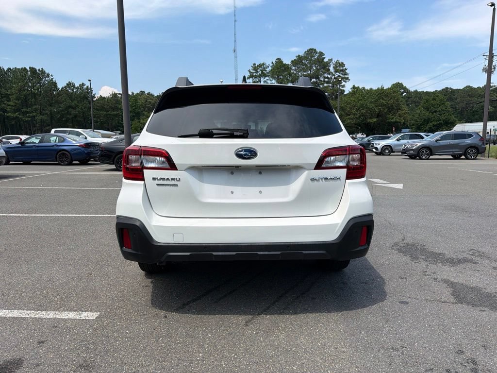 Used 2018 Subaru Outback 2.5i Limited AWD/4WD image 6